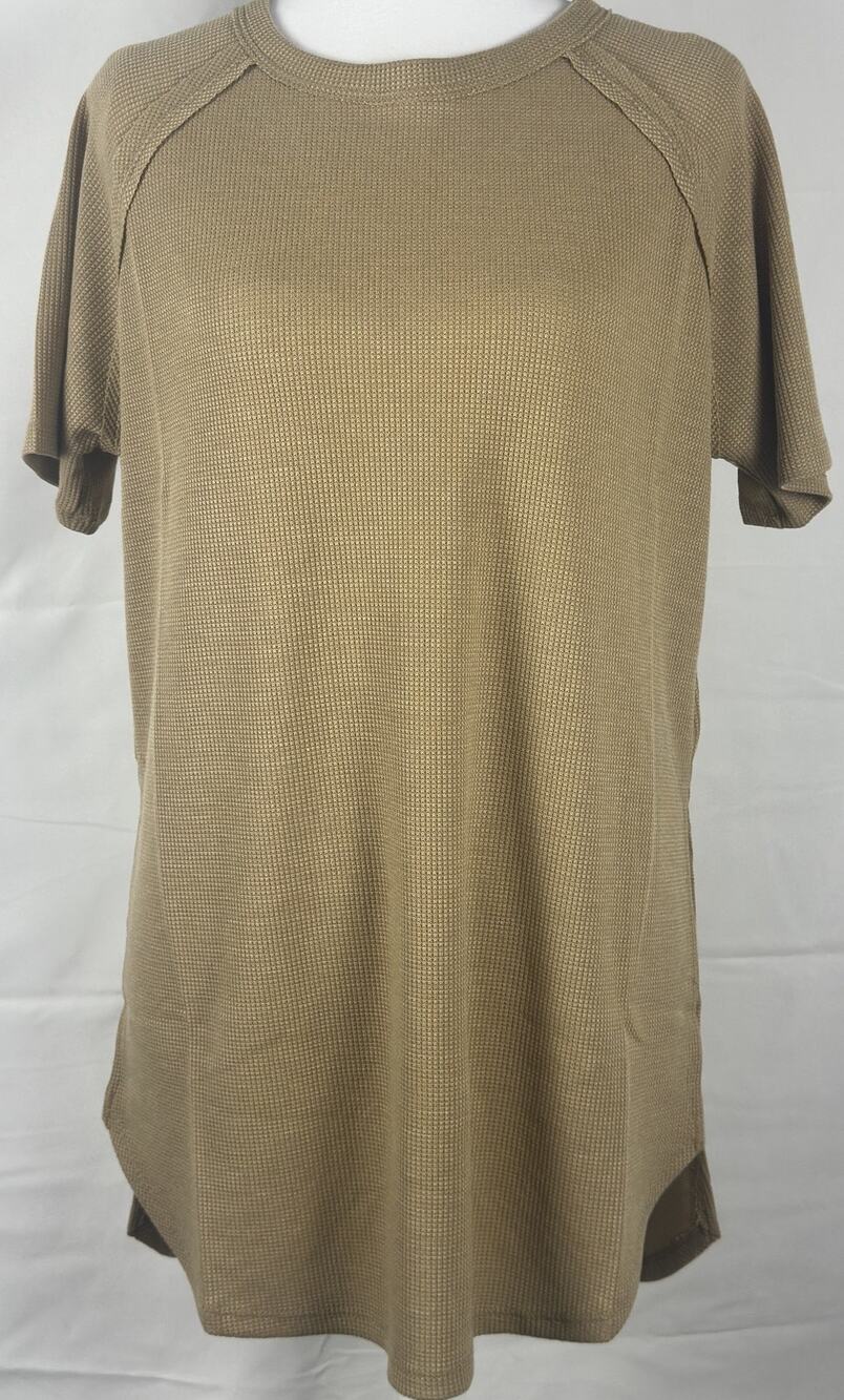 Zenana NWT Waffle Knit Short Sleeve Curved Hem Top – Tan – Size X-Large Fall